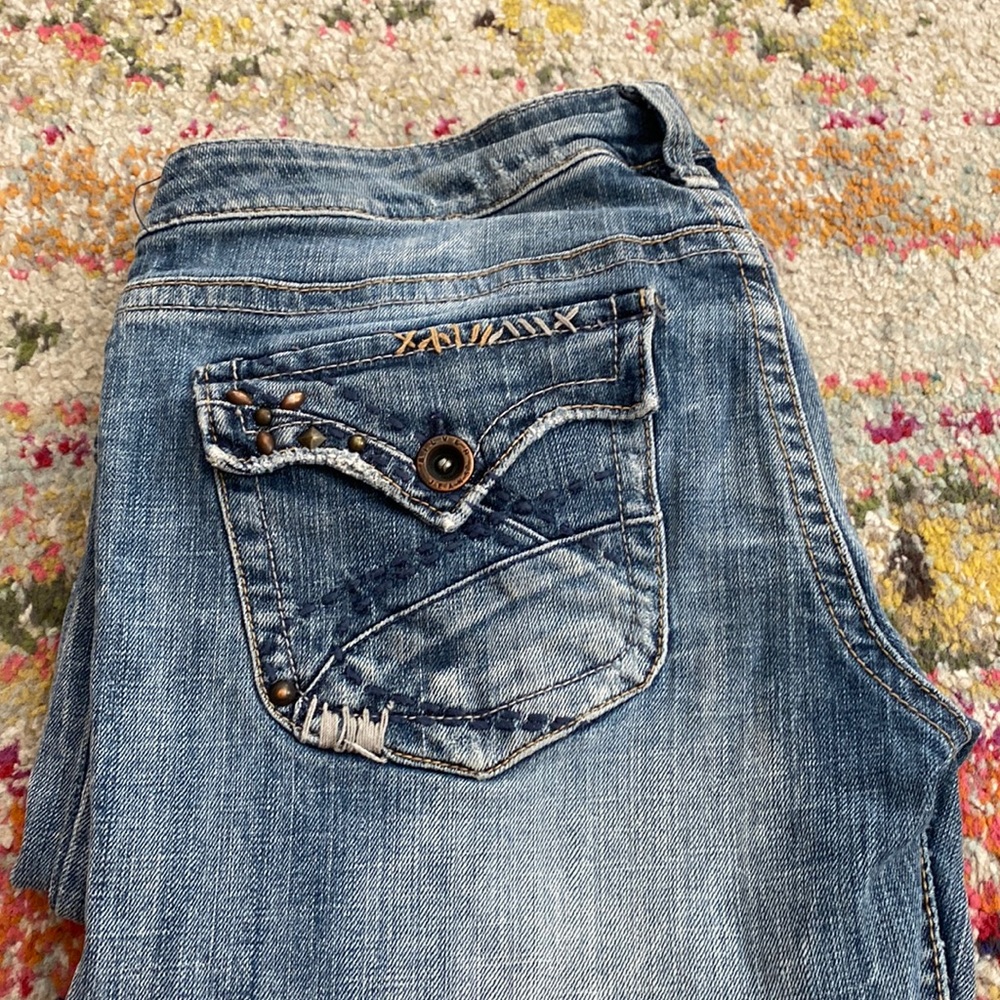 Silver Jeans 29x33 lighter wash denim bootcut